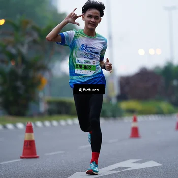 Runner Photo 7338099