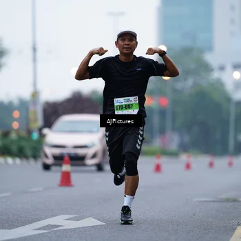 Runner Photo 7338300