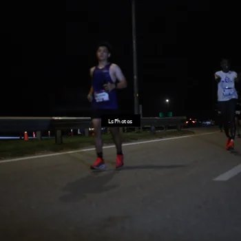 Runner Photo 7338301