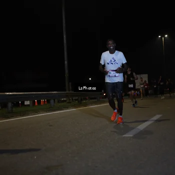 Runner Photo 7338311