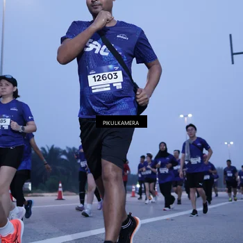 Runner Photo 7338320