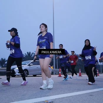 Runner Photo 7338345