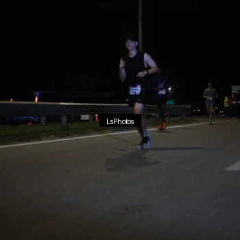 Runner Photo 7338376