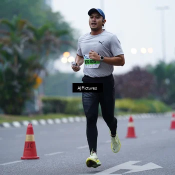 Runner Photo 7338393