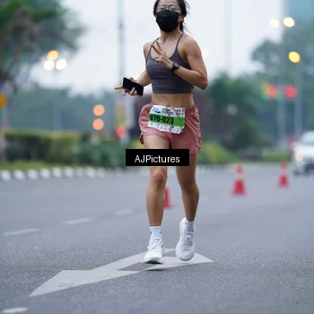 Runner Photo 7338400
