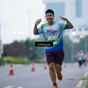 Runner Photo 7338441