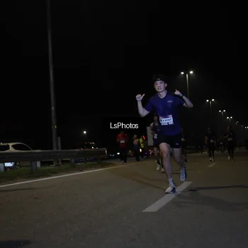 Runner Photo 7338451