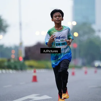 Runner Photo 7338454