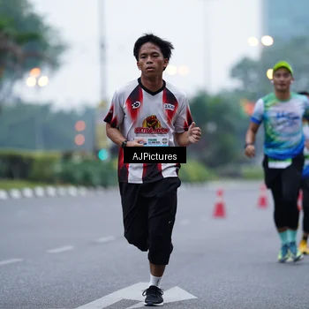 Runner Photo 7338466