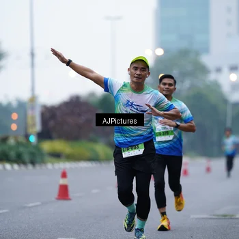 Runner Photo 7338474