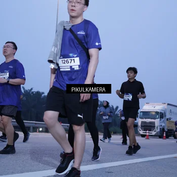 Runner Photo 7338477