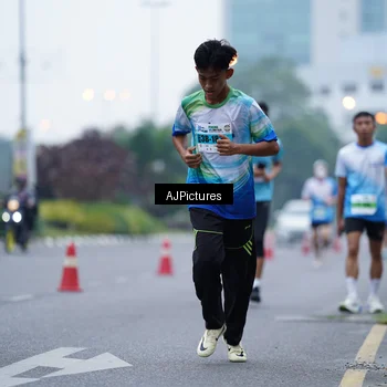 Runner Photo 7338515