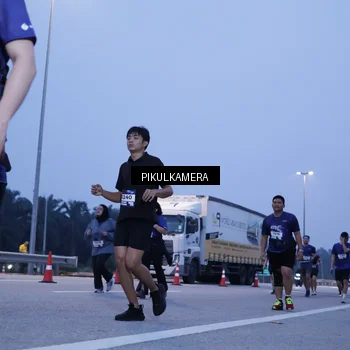 Runner Photo 7338525
