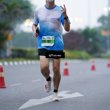 Runner Photo 7338552