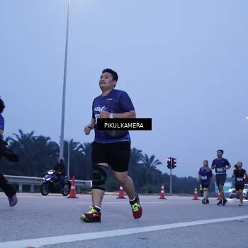 Runner Photo 7338599