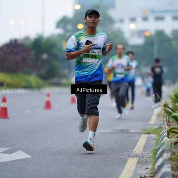 Runner Photo 7338646