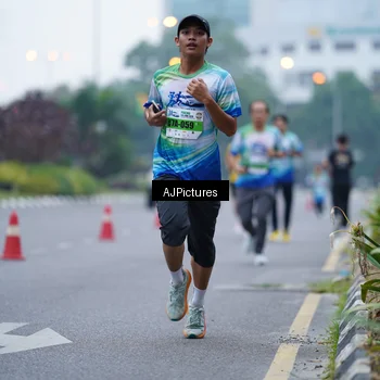 Runner Photo 7338648