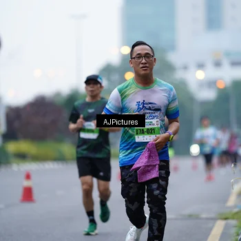 Runner Photo 7338725