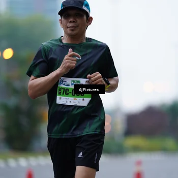 Runner Photo 7338732