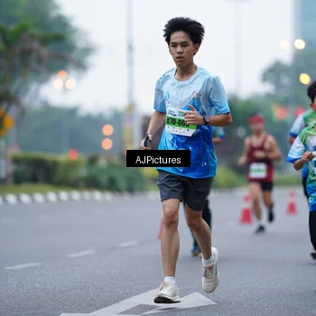 Runner Photo 7338775