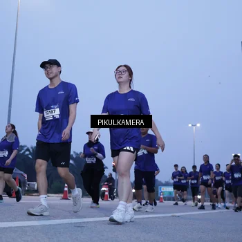 Runner Photo 7338818