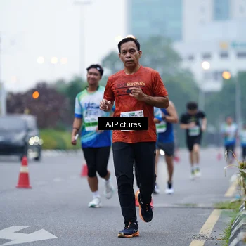 Runner Photo 7338834