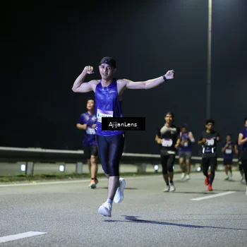 Runner Photo 7338848