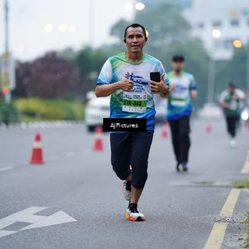 Runner Photo 7338856