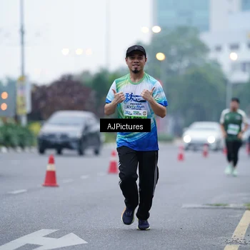 Runner Photo 7338873