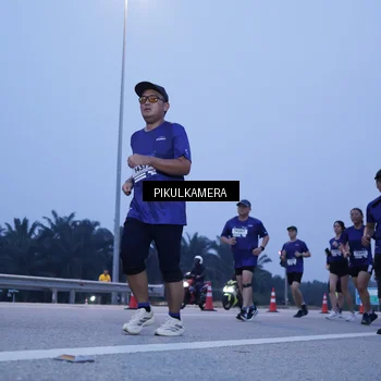 Runner Photo 7338881
