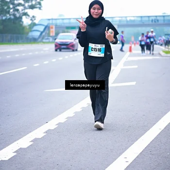Runner Photo 7338899
