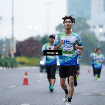 Runner Photo 7338900