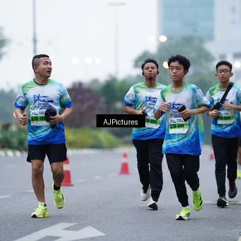 Runner Photo 7338937