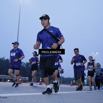 Runner Photo 7338940
