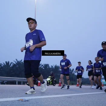 Runner Photo 7338968