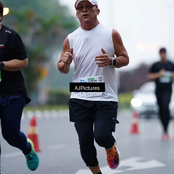 Runner Photo 7339002