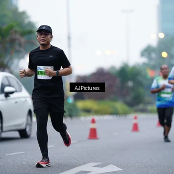 Runner Photo 7339010