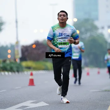 Runner Photo 7339017