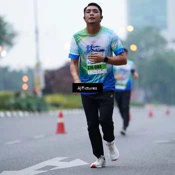 Runner Photo 7339023