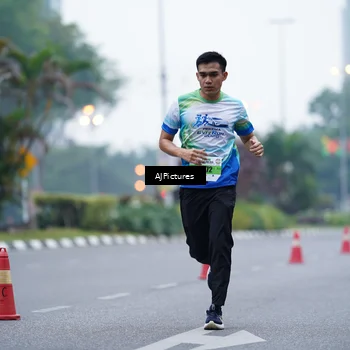 Runner Photo 7339038
