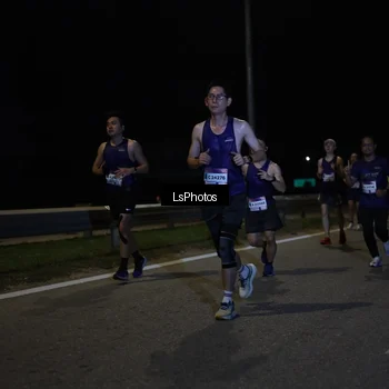 Runner Photo 7339051