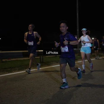 Runner Photo 7339062