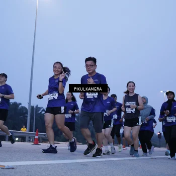 Runner Photo 7339148