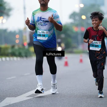 Runner Photo 7339151