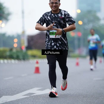 Runner Photo 7339153