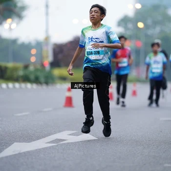 Runner Photo 7339156