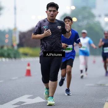 Runner Photo 7339293