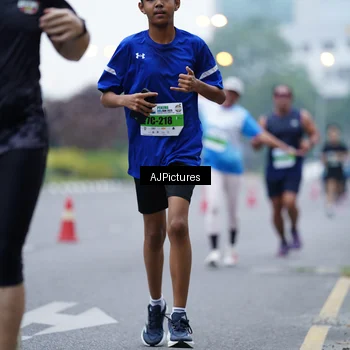 Runner Photo 7339304