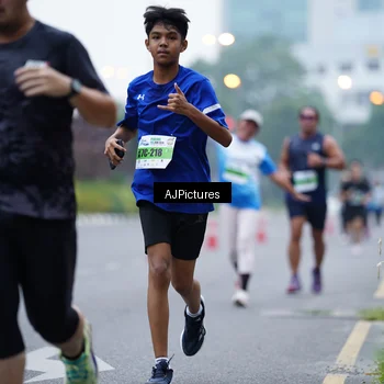 Runner Photo 7339311