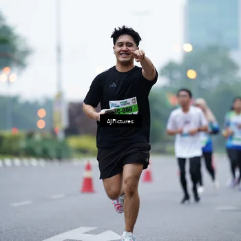 Runner Photo 7339342